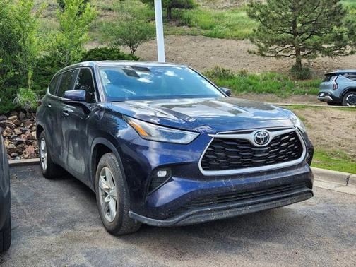 2023 Toyota Highlander LE