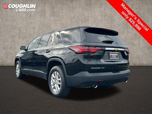 Mosaic Black Metallic 2023 Chevrolet Traverse LS