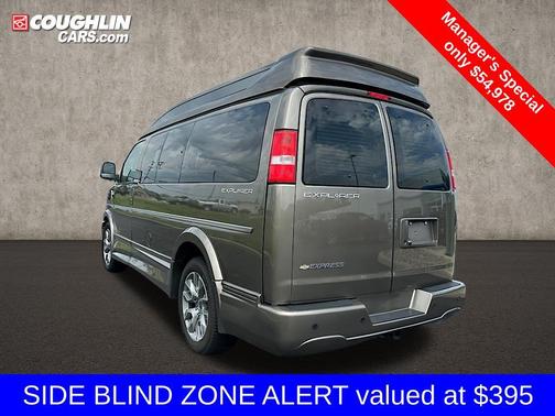 01u 2023 Chevrolet Express 2500 LT