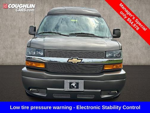 01u 2023 Chevrolet Express 2500 LT