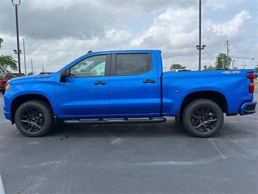 2025 Chevrolet Silverado 1500 Custom