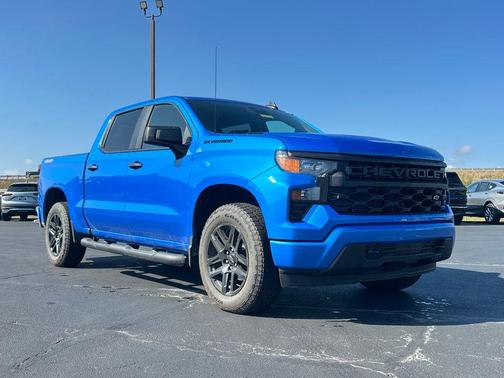 2025 Chevrolet Silverado 1500 Custom