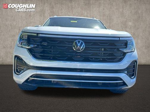 Pure White 2024 Volkswagen Atlas 2.0T SEL Premium R-Line 4MOTION