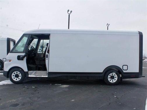2025 Chevrolet BrightDrop 600 eAWD 600