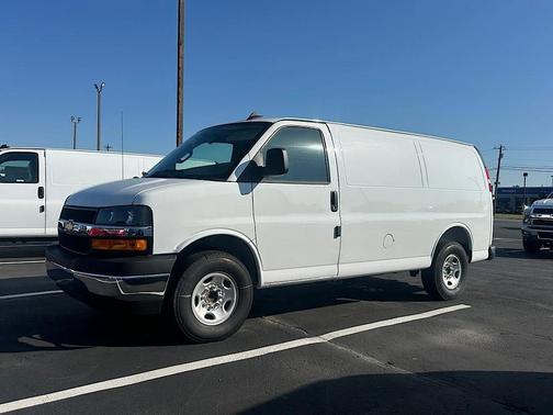 2025 Chevrolet Express 2500 RWD 2500 Regular Wheelbase WT
