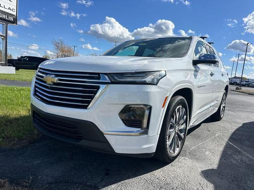 2023 Chevrolet Traverse Premier