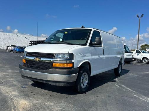 2025 Chevrolet Express 3500 RWD 3500 Extended Wheelbase WT