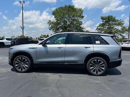 2026 Cadillac VISTIQ Sport