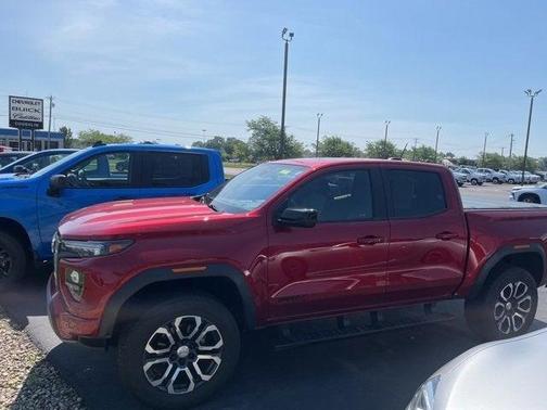 2023 GMC Canyon Base