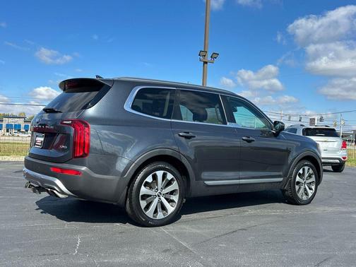 2020 Kia Telluride S