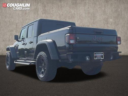 Black Clearcoat 2022 Jeep Gladiator Mojave 4x4