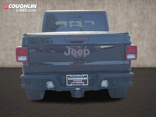 Black Clearcoat 2022 Jeep Gladiator Mojave 4x4