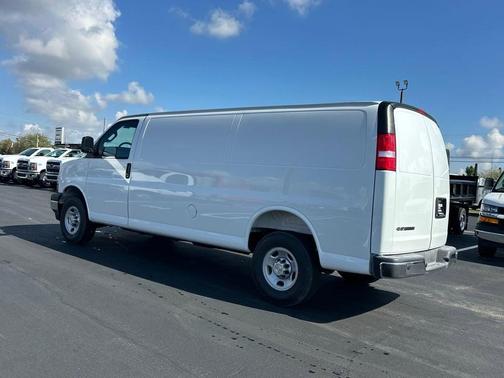 2025 Chevrolet Express 3500 RWD 3500 Extended Wheelbase WT