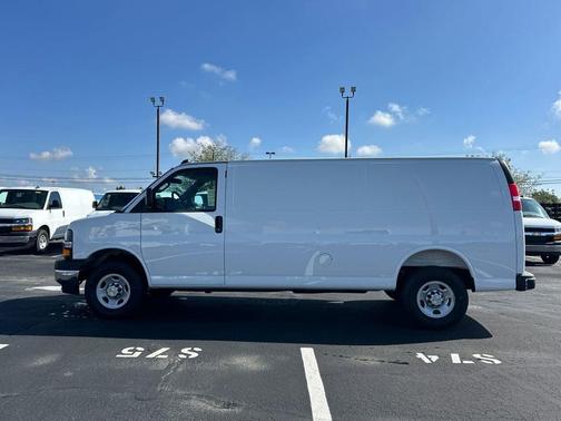 2025 Chevrolet Express 3500 RWD 3500 Extended Wheelbase WT
