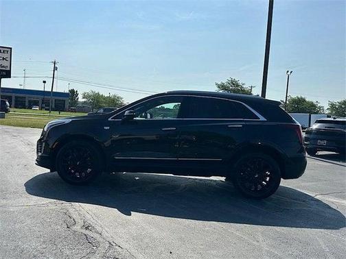 2022 Cadillac XT5 Premium Luxury