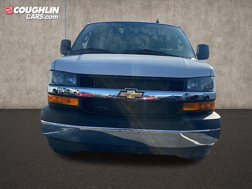 2025 Chevrolet Express 2500 RWD 2500 Regular Wheelbase WT