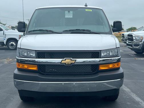 2025 Chevrolet Express 2500 RWD 2500 Regular Wheelbase WT