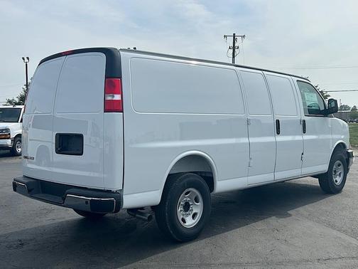 2025 Chevrolet Express 3500 RWD 3500 Extended Wheelbase WT