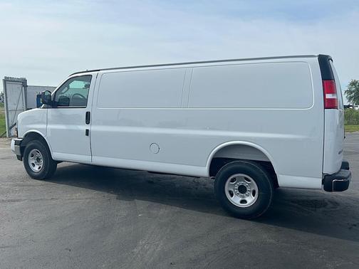 2025 Chevrolet Express 3500 RWD 3500 Extended Wheelbase WT