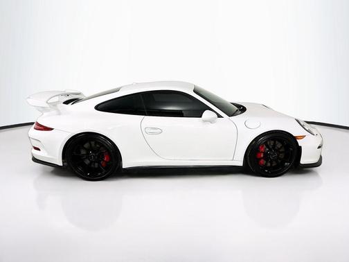 White 2015 Porsche 911 GT3
