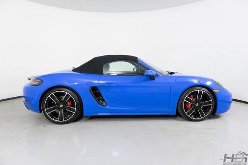 2023 Porsche 718 Boxster S