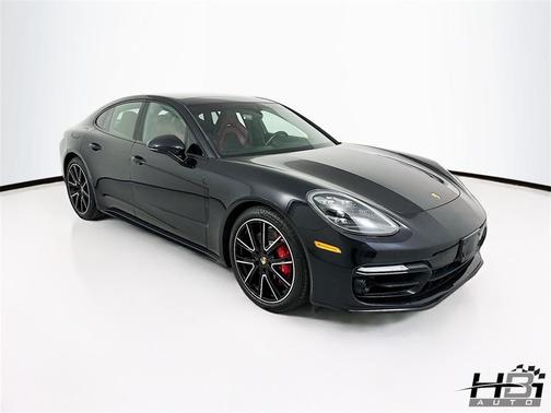 2019 Porsche Panamera GTS
