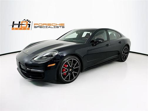 2019 Porsche Panamera GTS