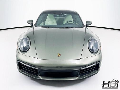 2020 Porsche 911 Carrera