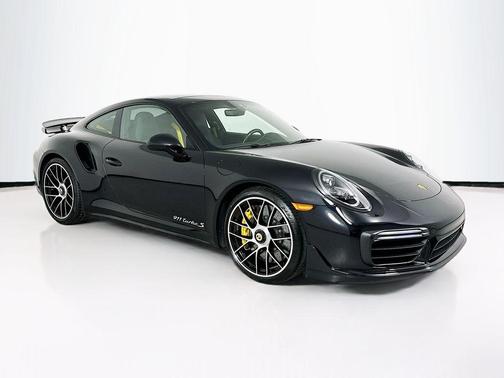 Jet Black Metallic 2017 Porsche 911 Turbo S