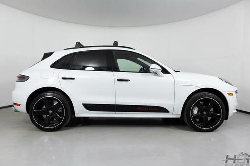 2020 Porsche Macan Turbo