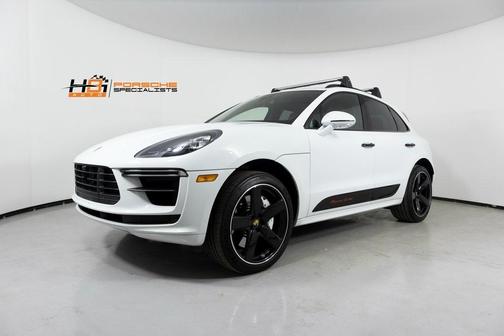 2020 Porsche Macan Turbo