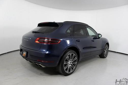 2018 Porsche Macan Turbo