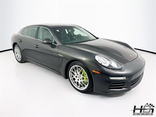 2015 Porsche Panamera S