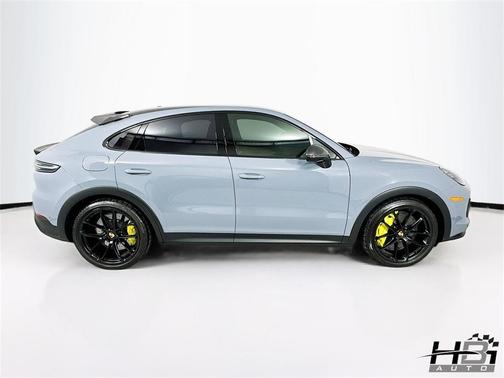 2023 Porsche Cayenne Turbo GT
