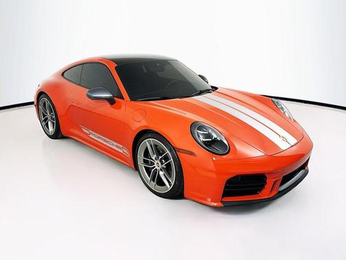 GT Silver Metallic 2025 Porsche 911 Carrera T
