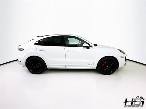 2022 Porsche Cayenne GTS