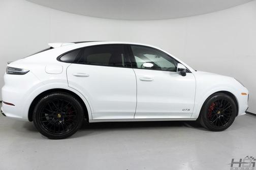 2022 Porsche Cayenne GTS