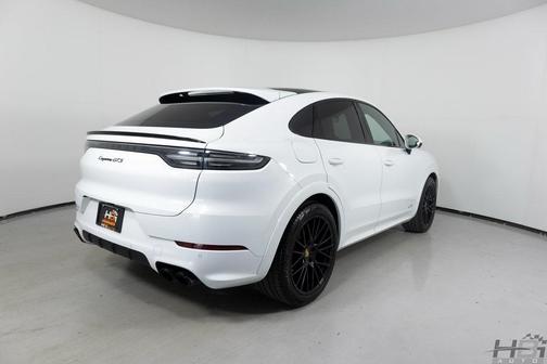 2022 Porsche Cayenne GTS