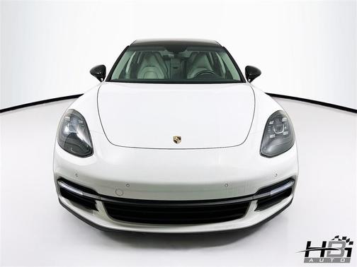 2018 Porsche Panamera Sport Turismo 4