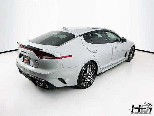 Ceramic Silver 2022 Kia Stinger GT2