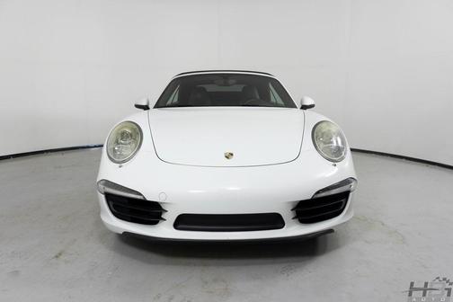 2014 Porsche 911 Carrera 4