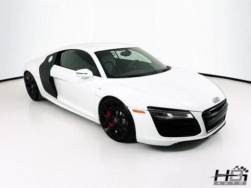 Ibis White 2015 Audi R8 5.2