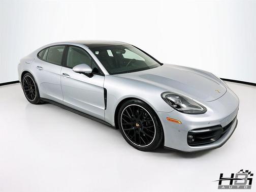 2023 Porsche Panamera Platinum Edition