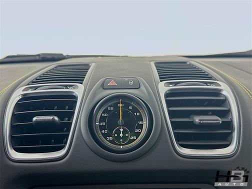 2016 Porsche Cayman GT4