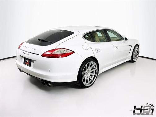 2013 Porsche Panamera 4S