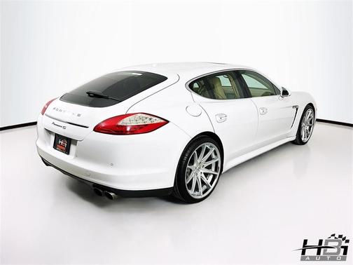 2013 Porsche Panamera 4S