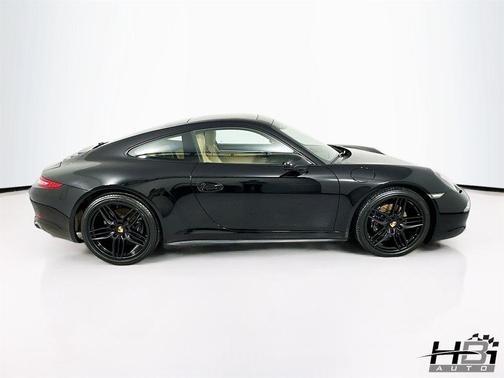 2015 Porsche 911 Carrera 4
