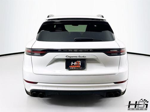 Carrara White Metallic 2019 Porsche Cayenne Turbo