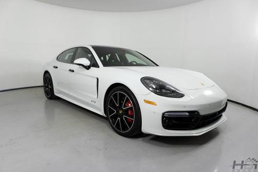 2020 Porsche Panamera GTS