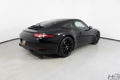 2016 Porsche 911 Black Edition